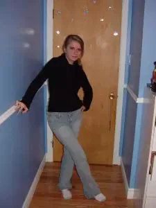 Volgens sommige meiden is een pak op de blote billen gewoon de oudste straf die er bestaat en dat heeft niks met geilen of aanranding te maken.