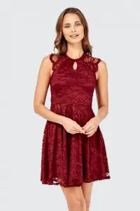 Hoe je je voelt als je als vrouw weer op je blote billen krijgt. De billenkoek opvangen en binnen laten komen, dat is dan even de kunst. En toch is ze dan blij.