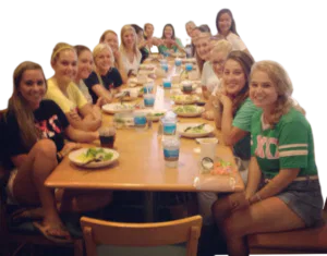 De littles werden na het avondprogramma door de big sisters meegenomen naar hun kamer. Er waren dan ook altijd een paar littles die een onvervalst pak op hun blote billen kregen, gevolgd door een tijd in de hoek staan.