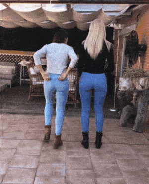 Je hebt billen om billenkoek op te krijgen. Je billen zijn door de natuur helemaal voorbereid op het krijgen van billenkoek. Vroeger werd daar veel meer gebruik van gemaakt en was het eerder alledaags dan vreemd. Tegenwoordig is billenkoek volledig uit de mode en uit de gratie. Toch begrijpen zelfs meiden en vrouwen die het nooit hebben meegemaakt dat billen ook bedoeld zijn om straf op te krijgen. Om dat goed te laten werken, is er wel iets meer nodig dan een paar grappige klapjes van een vriendin. 