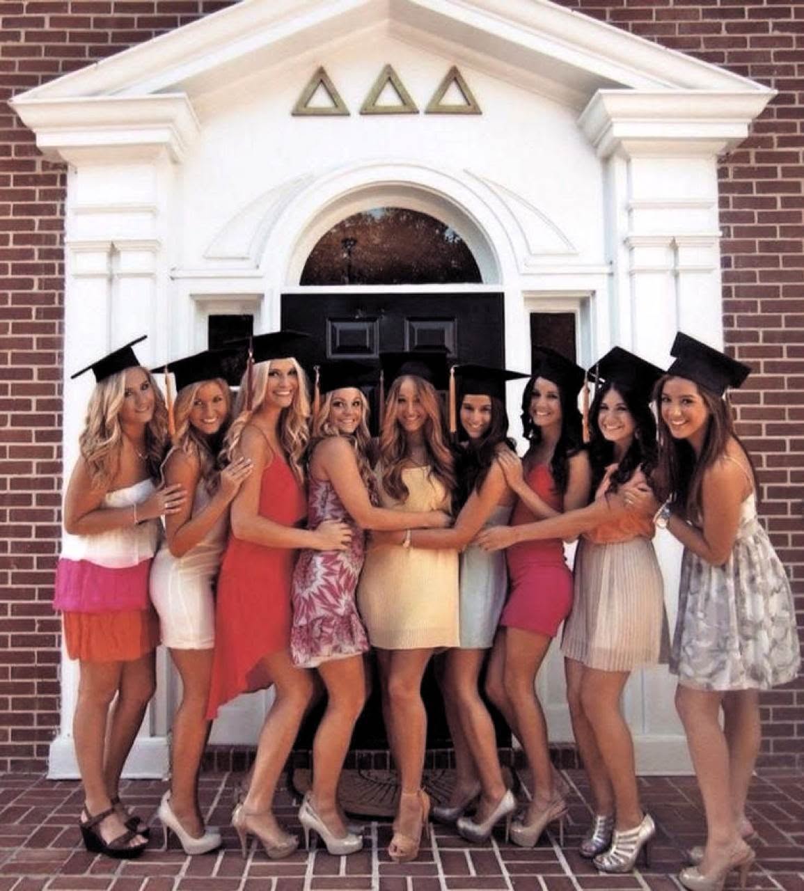 De meeste meisjes binnen die lid zijn van een sorority hebben rijke ouders. Tegenwoordig is de 'officiële' straf bij het overtreden van regels binnen een sorority een geldboete. Toch worden heel weinig geldboetes opgelegd en die zouden voor de rijke meisjes ook geen effect hebben. De indruk is dan ook dat 'ondergronds' de meiden nog steeds op de traditionele manier straf krijgen met de paddle op hun billen. Dat heeft wel effect.